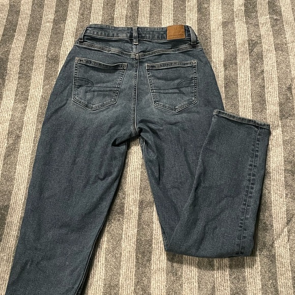 American eagle Mom jeans - Picture 2 of 4